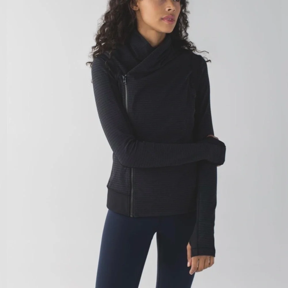 2015 Lululemon Bhakti Yoga Jacket Black Dark Slate Luon Luxtreme Size 8